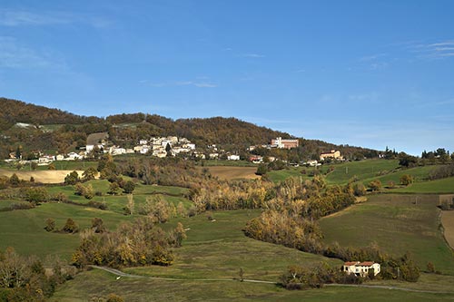 A WONDERFUL LOCATION ON THE GREEN HILLS OF CASTRIGNANO